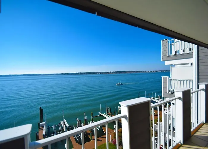 Apartment Harbour Island 304k *