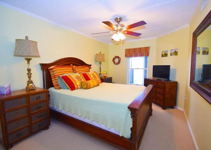 Harbour Island 304k Apartment